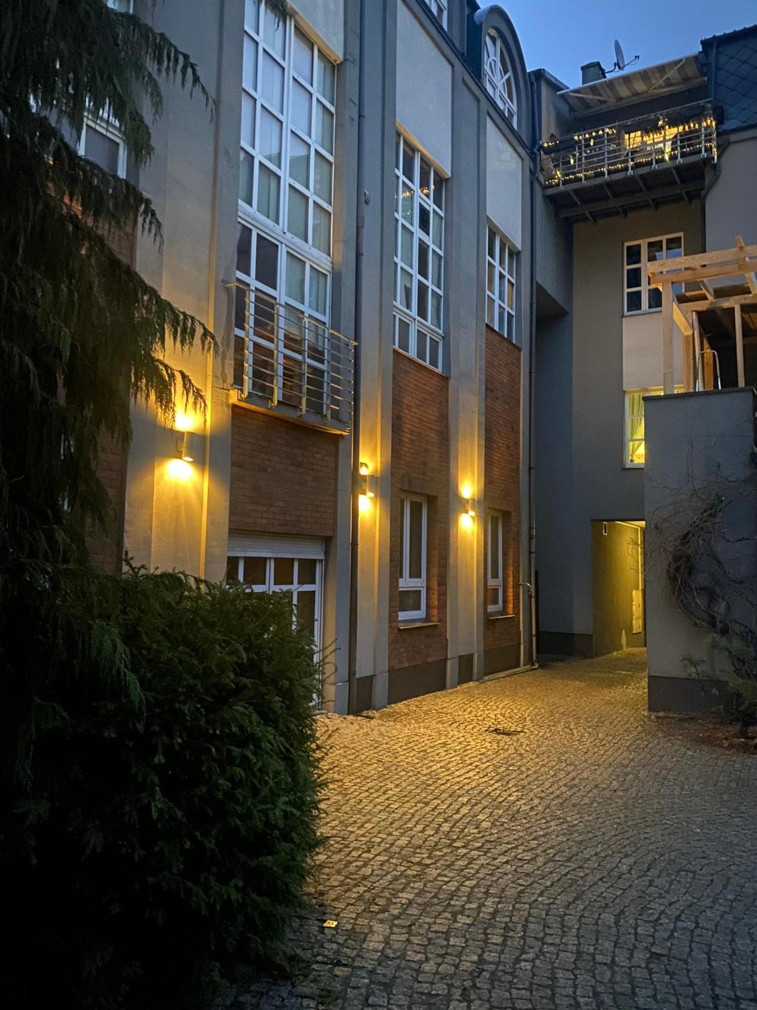 Manufaktura Apartamenty Bakery, Prywatna Kamienica, Parking Strzezony, Klima, Dostep Na Kod 罗兹 外观 照片